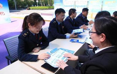 湖南湘江新区:"相税红"伴"税务蓝" 春风吹进园区来
