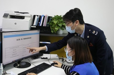 2023年 成都办理出口退税首次突破百亿元