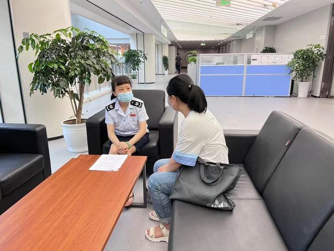 成都高新区税务局 稳增长促就业，下好留抵退税“及时雨”，助力投资咨询发展